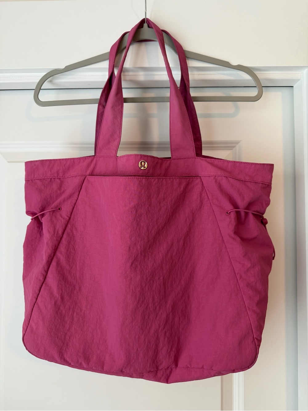 Lululemon Side Cinch Bag